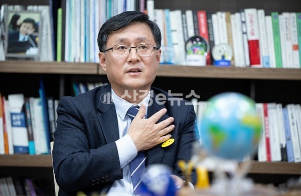 김성환 의원이 28일 ‘분산에너지 활성화 특별법’을 발의했다.
