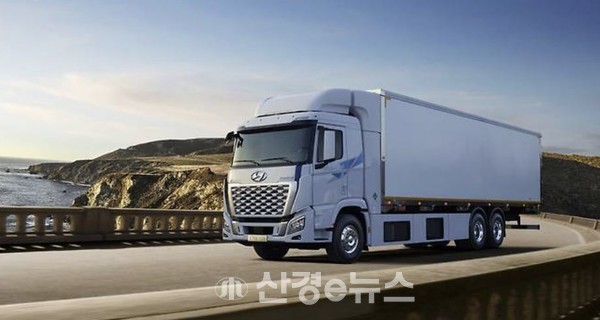 [전문가 기고] 친환경 대형 트럭, 수소연료전지 vs 배터리 