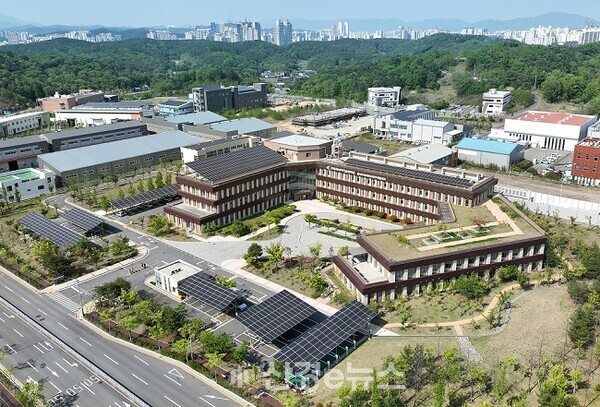 에너지연 차세대 이차전지 상용화 지원센터 전경. (사진=에기연 제공)