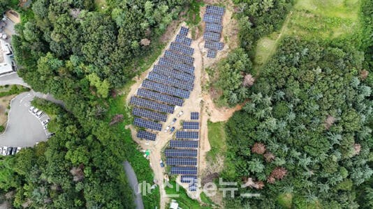 SK이터닉스 ‘솔라파크 춘천 군자1호’ 태양광 발전소.(사진=SK이터닉스 제공)